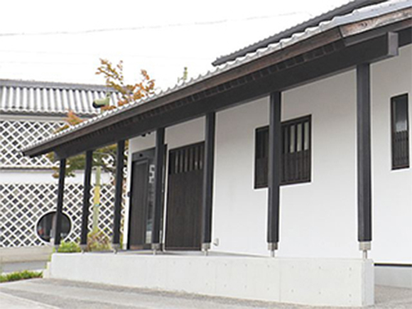 医療法人さくら会 早島クリニック耳鼻咽喉科皮膚科スロープ