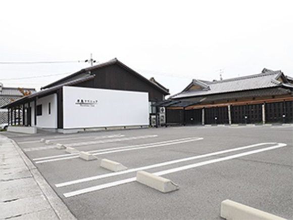 医療法人さくら会 早島クリニック耳鼻咽喉科皮膚科駐車場